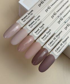 Sechs Nude-Farbtöne von PNB auf Nagel-Tips – Women Secrets Soft Touch 168, Sweet Touch Caramel 087, Colors Of Elegance Cappuccino 121