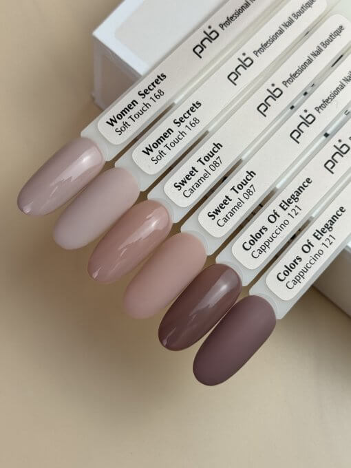 Sechs Nude-Farbtöne von PNB auf Nagel-Tips – Women Secrets Soft Touch 168, Sweet Touch Caramel 087, Colors Of Elegance Cappuccino 121