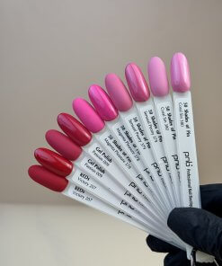 PNB Gel-Lacke in Rot- und Pinktönen auf Nagel-Tips – Victory 207, Passion 009, Magenta Pleasure 378, Sensual Energy 379, Coral Sin 380