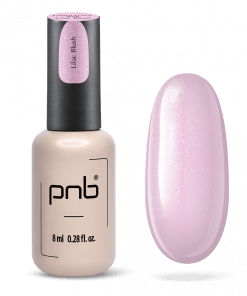 PNB Camouflage Base Lilac Blush – Swatch mit Flasche in Rosa-Flieder