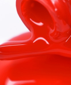 Makroaufnahme: PNB Gel Polish 333 – UV/LED Gellack auf Pinsel in leuchtendem Rot