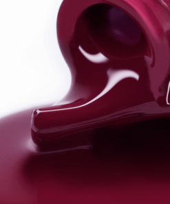 Makroaufnahme: PNB Gel Polish 336 – UV/LED Gellack in dunklem Bordeaux auf Applikator