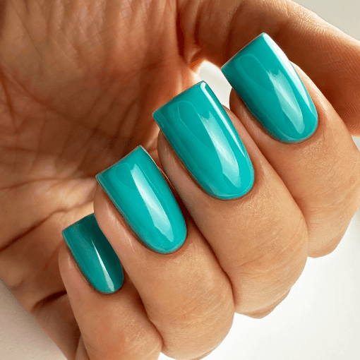 Gel Polish PNB 092 Mojito – Türkisfarbener UV/LED Nagellack auf Nägeln, glänzend