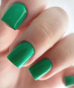 PNB Gel Polish 352 Zen – Maniküre in Grün