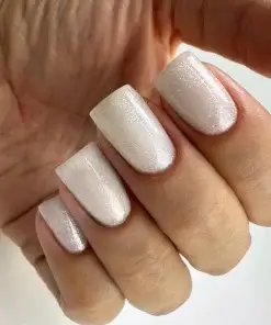 PNB UV/LED Gel Polish 287 Sensitivity milchig weiß schimmer maniküre